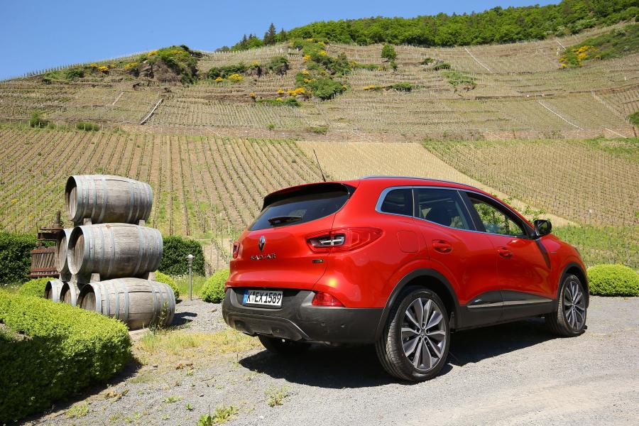  Renault Kadjar Bose 2015 года  (фото 11 из 27)